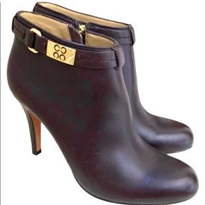 “COACH “ brown boots